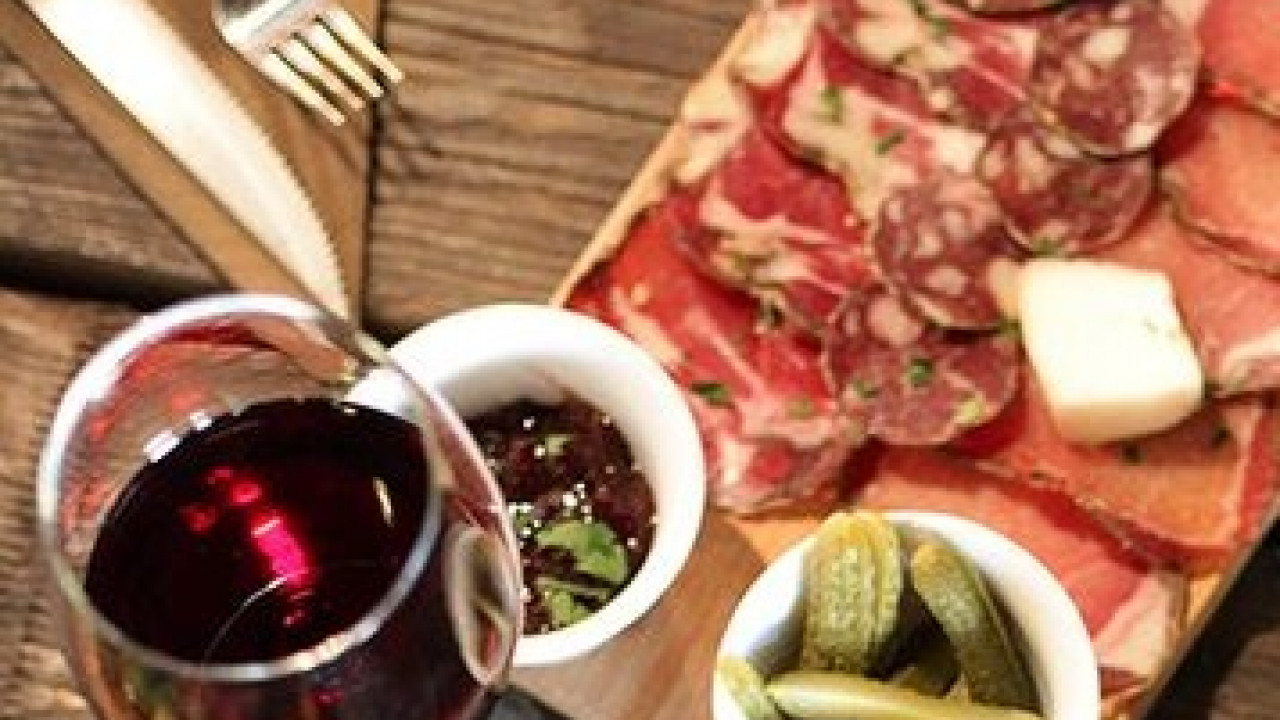 Comment organiser la Fête du Beaujolais Nouveau à la maison? ??